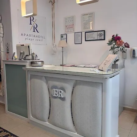 Apartment Apartahotel Rompeolas 4*