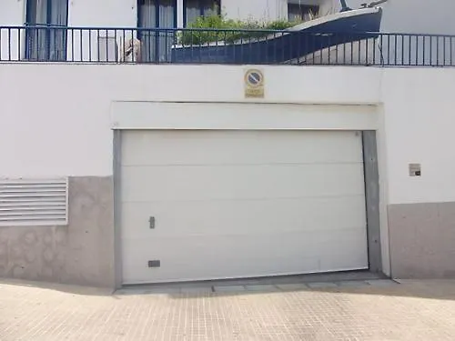 Apartahotel Rompeolas דירה 4*