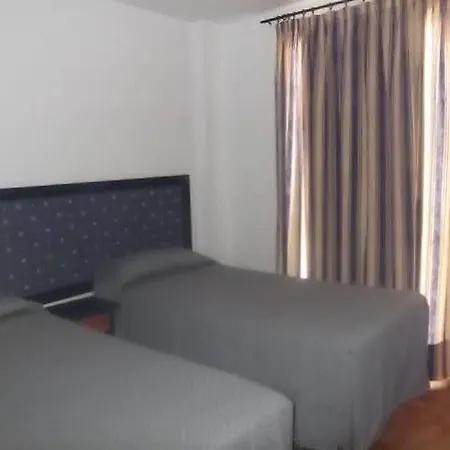 Apartahotel Rompeolas 4*